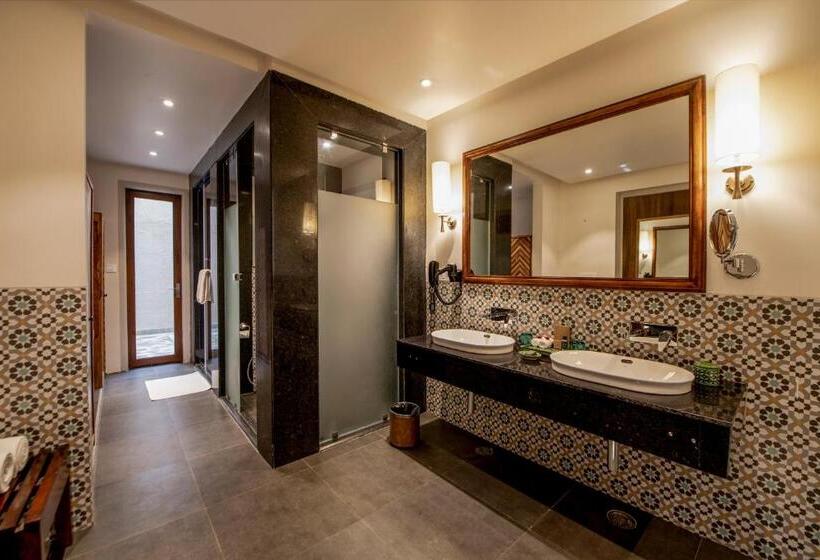 Номер Deluxe, Taj Sawai,ranthambore