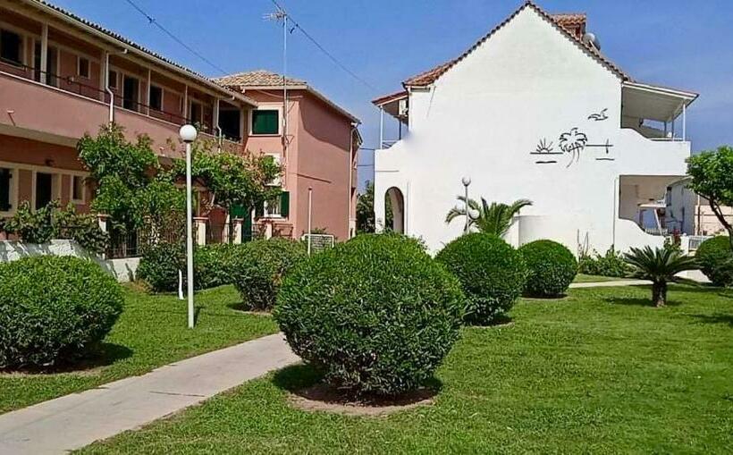 Номер Стандарт с Балконом, Erosea Beach Resort