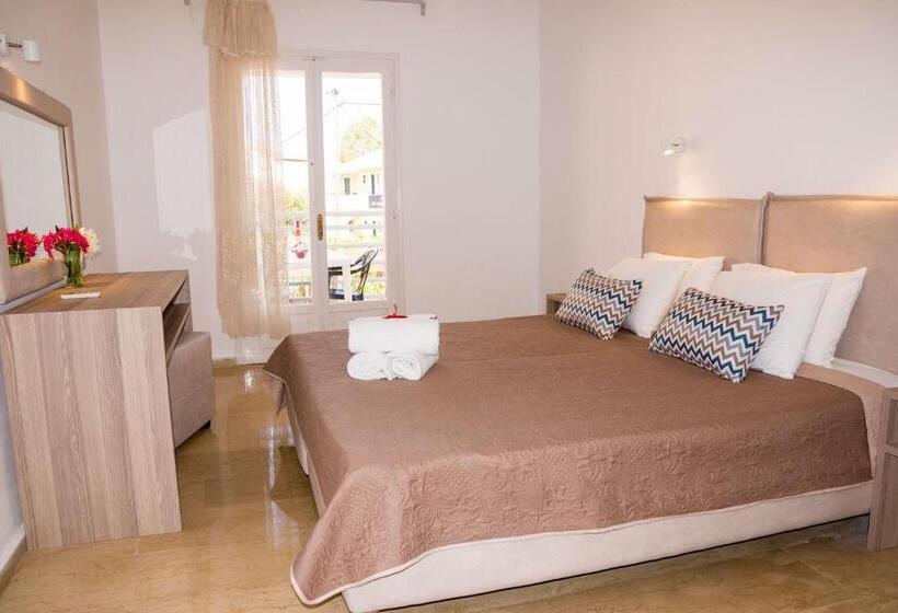 Номер Стандарт с Балконом, Erosea Beach Resort