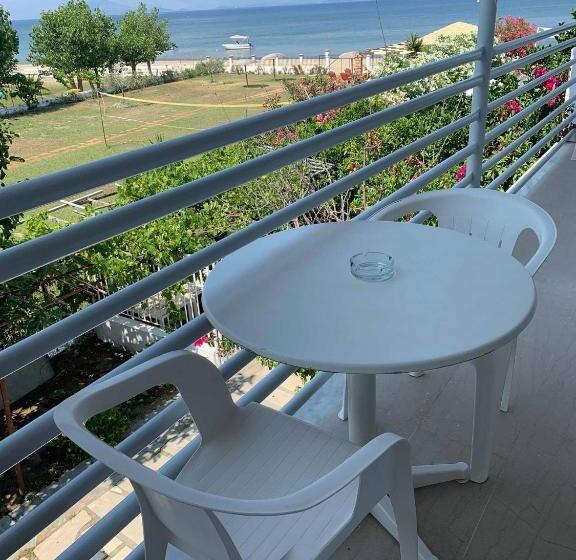 Номер Стандарт с Балконом, Erosea Beach Resort