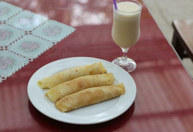 اتاق خانوادگی با چشمانداز باغ, Son Doong Riverside