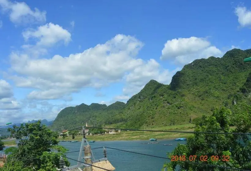 اتاق استاندارد با چشم‌انداز, Son Doong Riverside