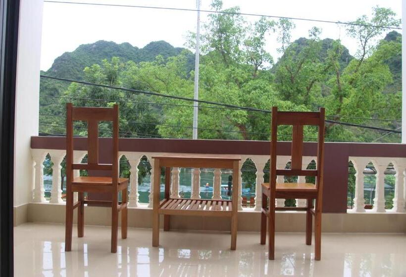 اتاق خانوادگی با چشمانداز باغ, Son Doong Riverside