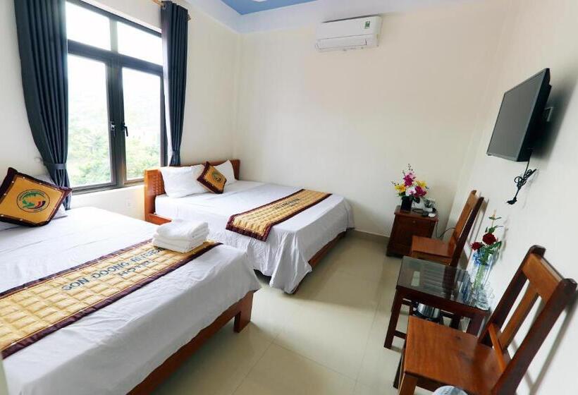 اتاق خانوادگی با چشمانداز باغ, Son Doong Riverside