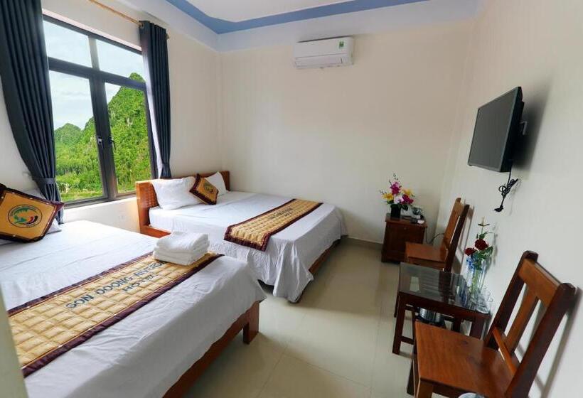 اتاق خانوادگی با چشمانداز باغ, Son Doong Riverside