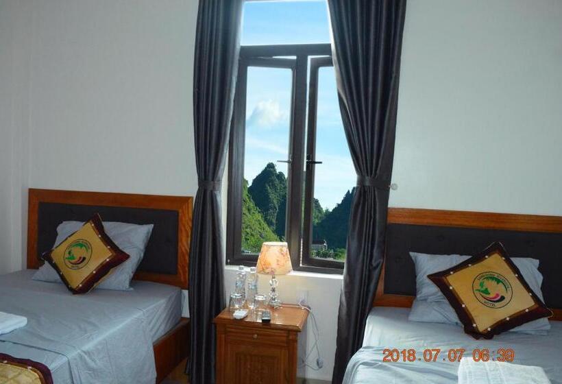 اتاق خانوادگی با چشمانداز باغ, Son Doong Riverside