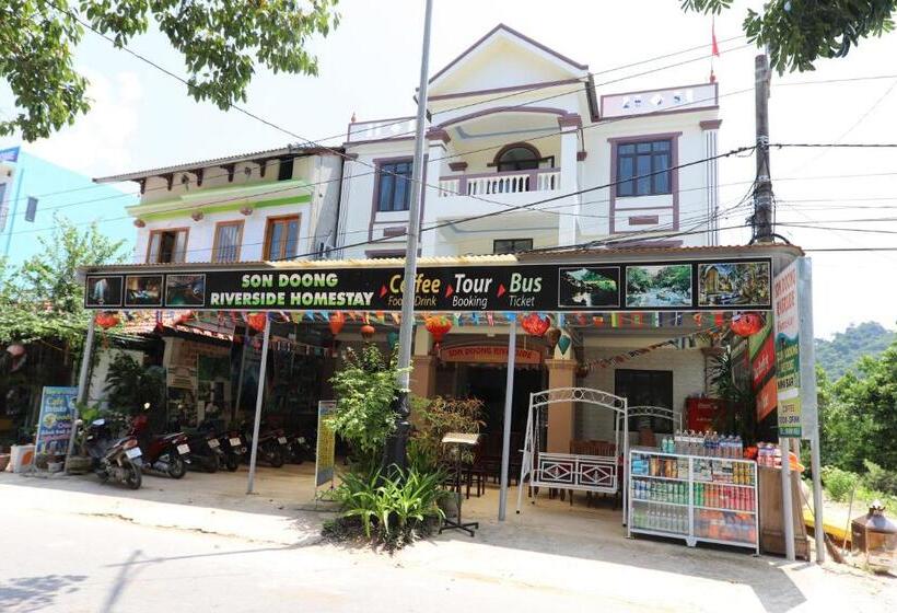 Deluxe room with river view, Son Doong Riverside