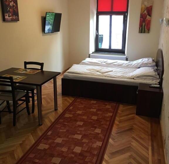 Семейный Номер Deluxe, Casa Mots