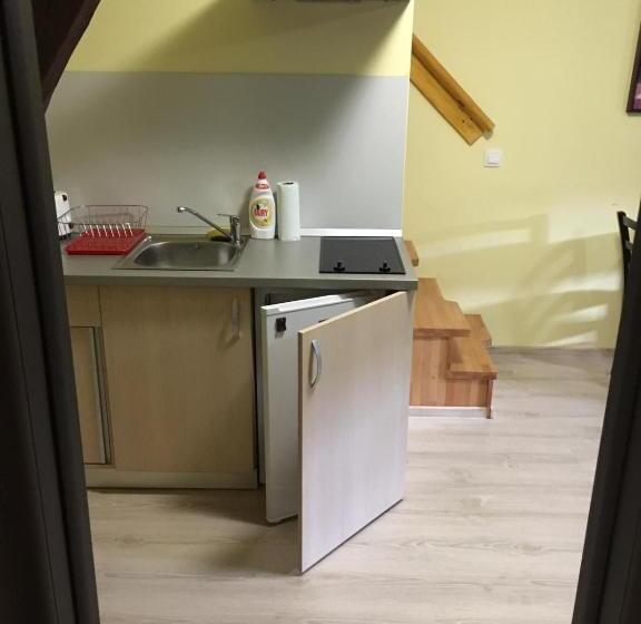 Семейный Номер, Casa Mots