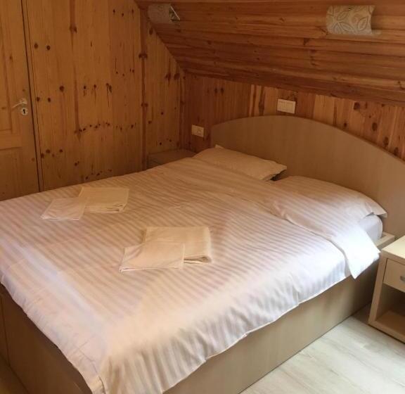 Номер Стандарт, Casa Mots