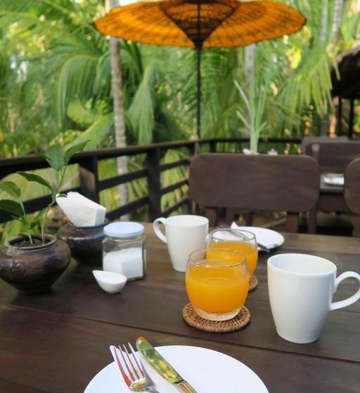 اتاق استاندارد با چشم‌انداز باغ, Kipling's Bay Guest House