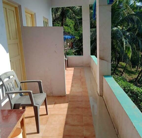 オーシャンビューデラックスルーム, Om Ganesh Guest House Cliffside