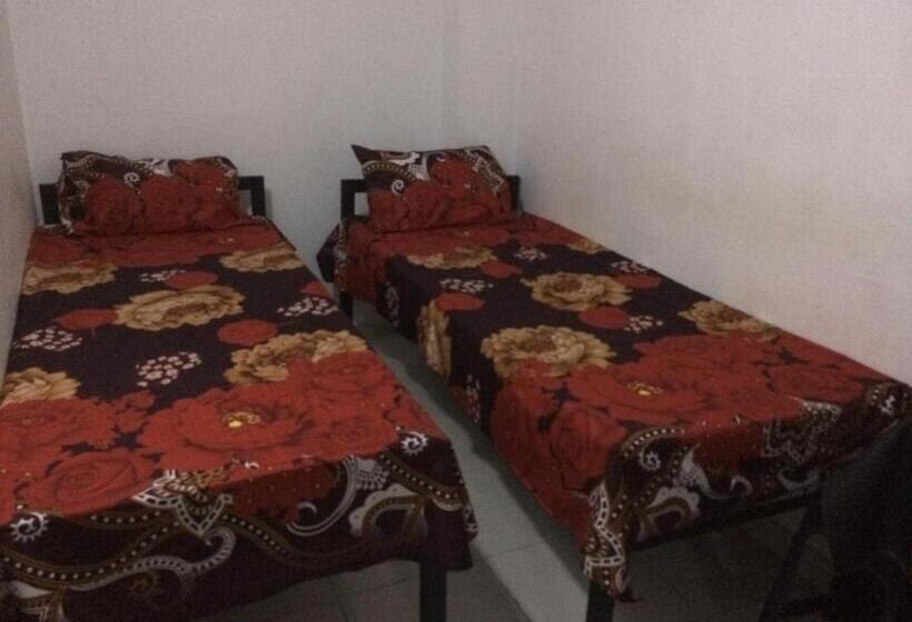 Quarto Basic, Rr House