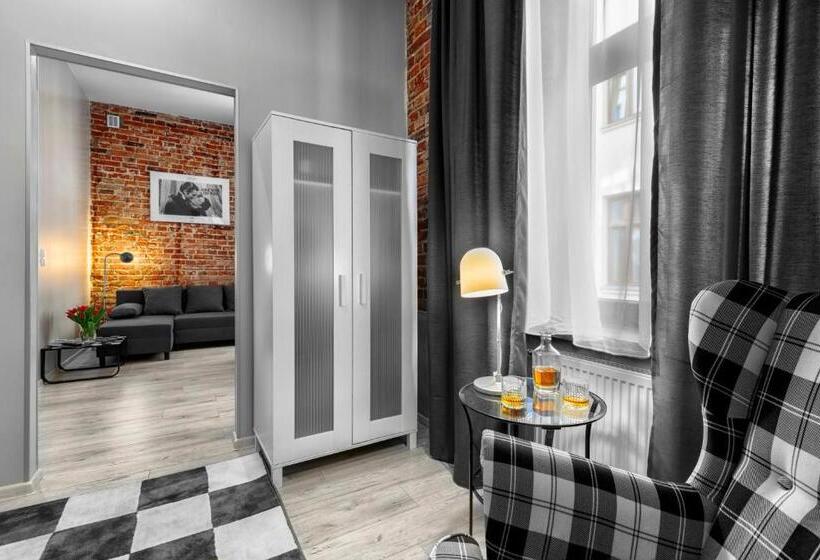 استودیوی استاندارد, Cinema Rooms   Piotrkowska