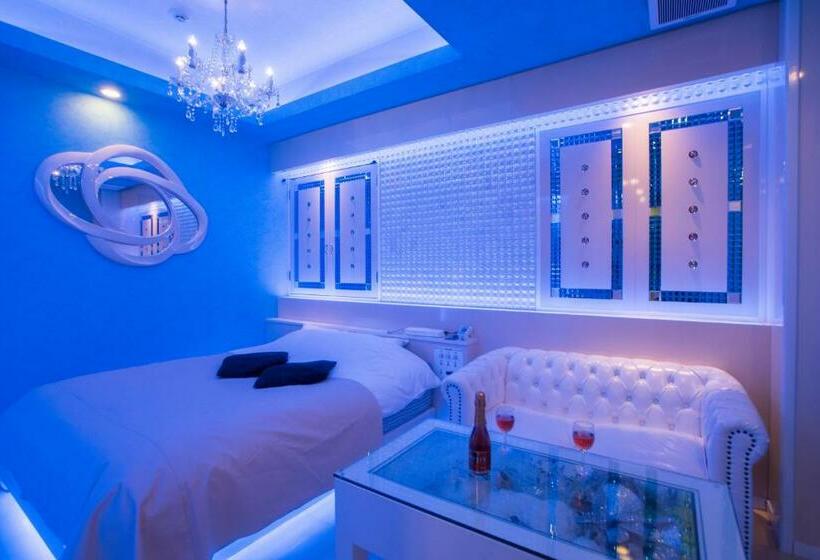 Номер Стандарт, H Seven Nishikawaguchi