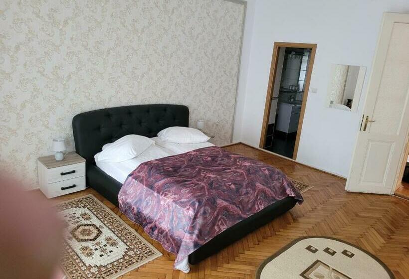 غرفة قياسية, Casa Anda