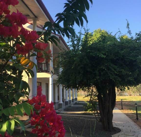 발코니 디럭스 룸, Goddess Garden Sigiriya
