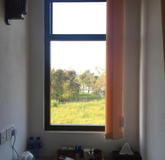 디럭스 룸 호수 전망, Goddess Garden Sigiriya