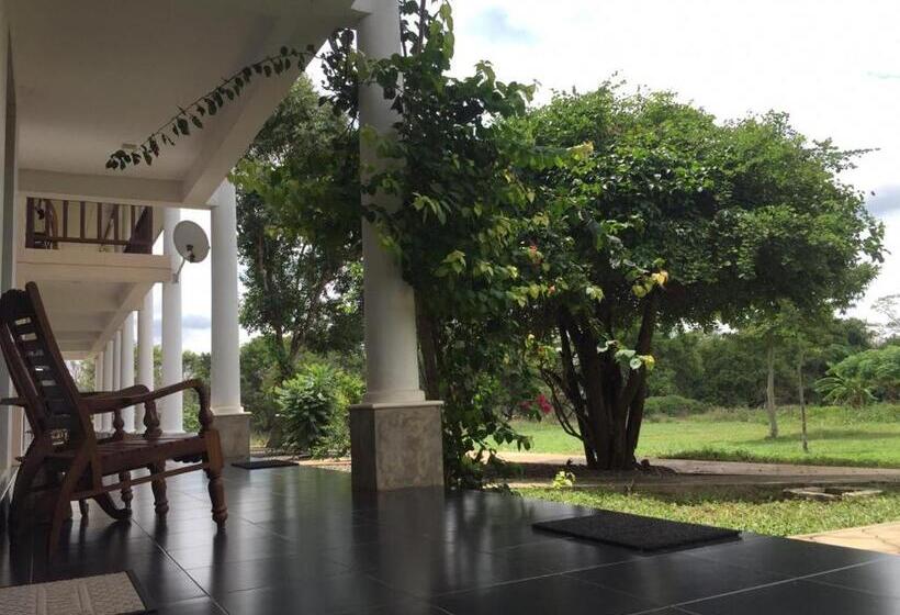 스탠다드 트리플 발코니 룸, Goddess Garden Sigiriya