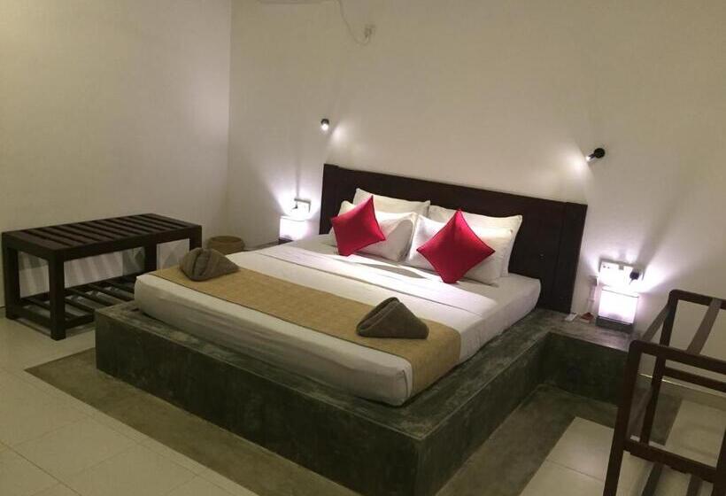 디럭스 룸 호수 전망, Goddess Garden Sigiriya