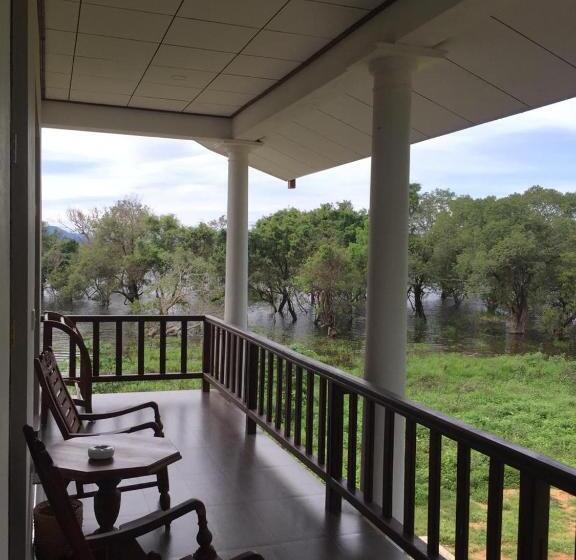 디럭스 룸 호수 전망, Goddess Garden Sigiriya