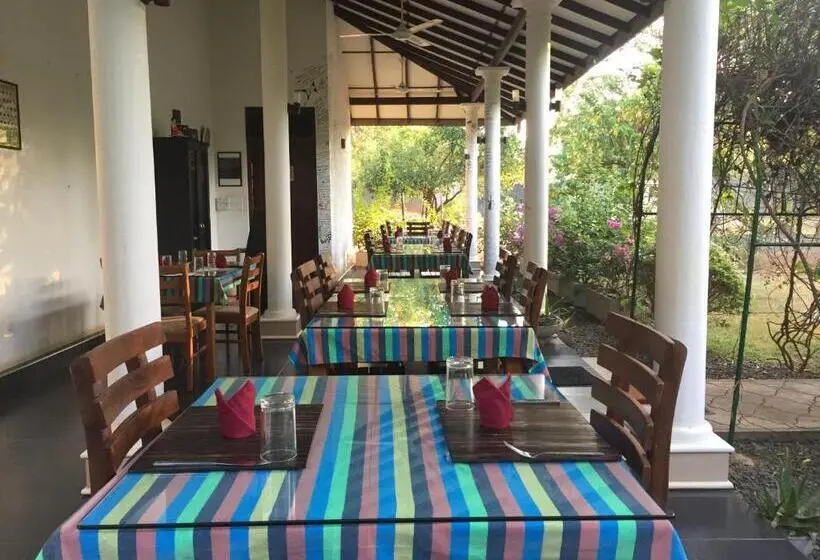 テラス付スタンダードルーム, Goddess Garden Sigiriya