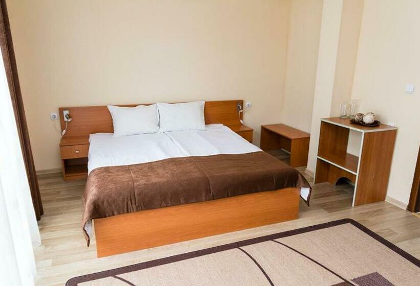 سوییت خانوادگی, Guest House Elena
