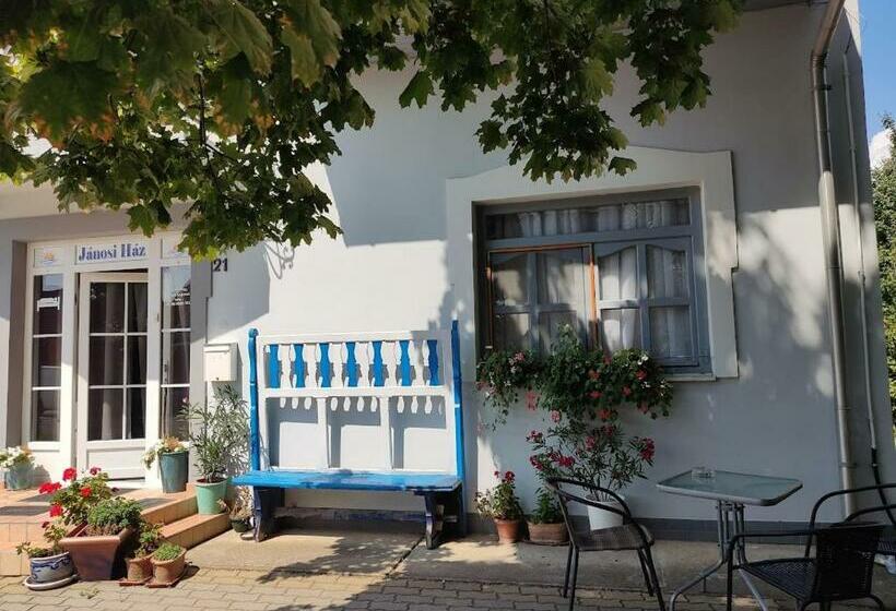 Номер Стандарт, Jánosi Vendégház