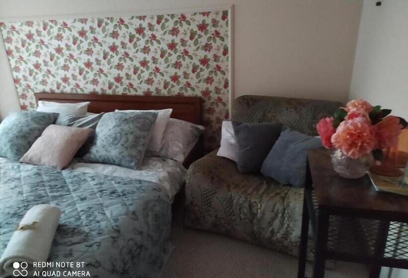 Номер Стандарт, Jánosi Vendégház