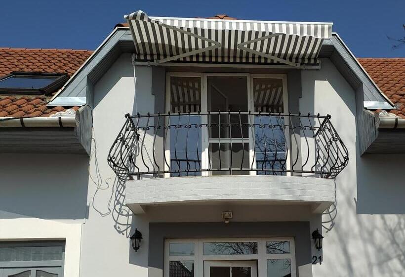 Семейный Номер, Jánosi Vendégház