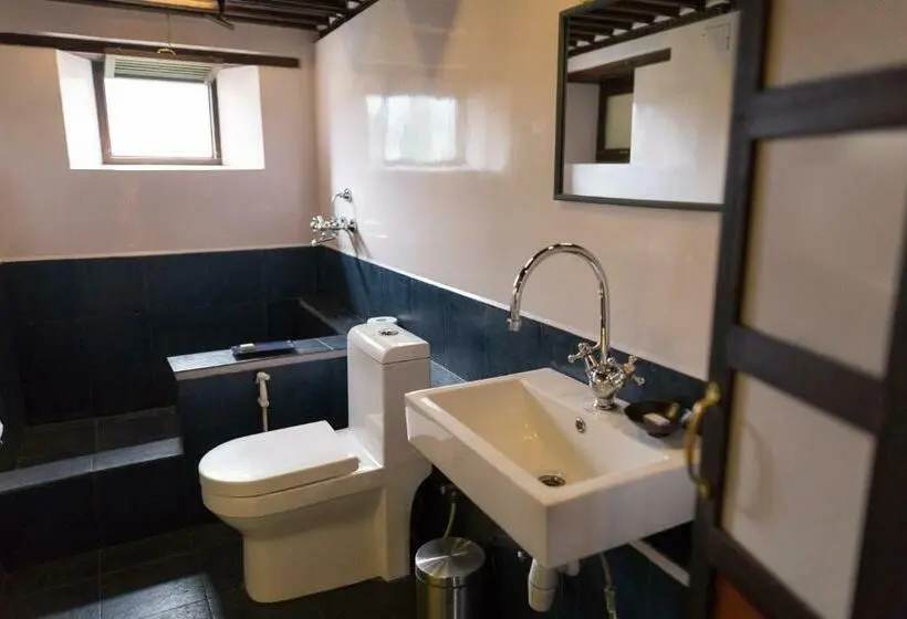اتاق استاندارد با بالکن, Milla Guesthouse Bhaktapur