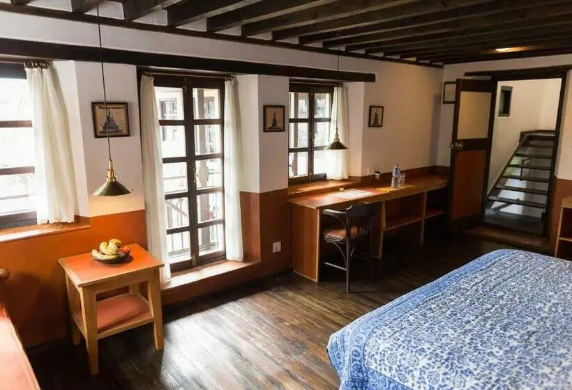 اتاق استاندارد با بالکن, Milla Guesthouse Bhaktapur