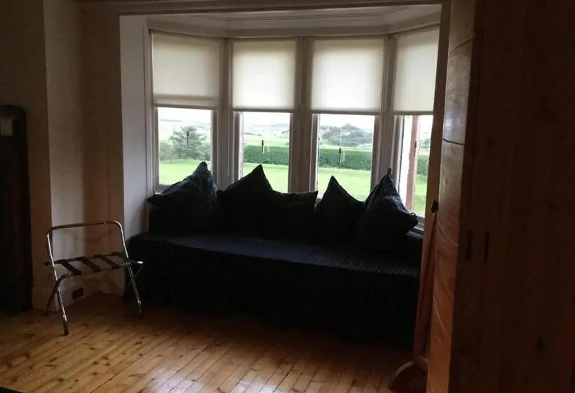 オーシャンビュースーペリアールーム, Sandhill House