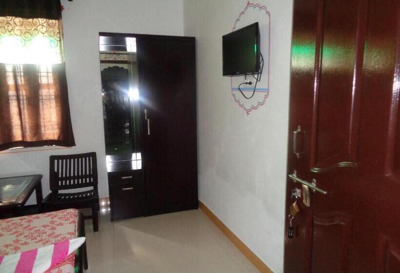 Deluxe-huone, The Royal Lake View Villa