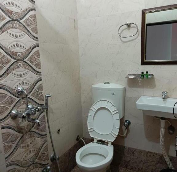 Perhehuone, The Royal Lake View Villa