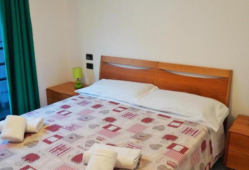 اتاق استاندارد, Caravaggio Apartments