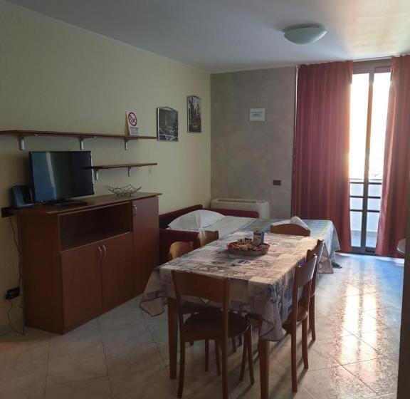 آپارتمان 1 خوابه با بالکن, Caravaggio Apartments