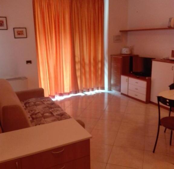 آپارتمان 1 خوابه با بالکن, Caravaggio Apartments