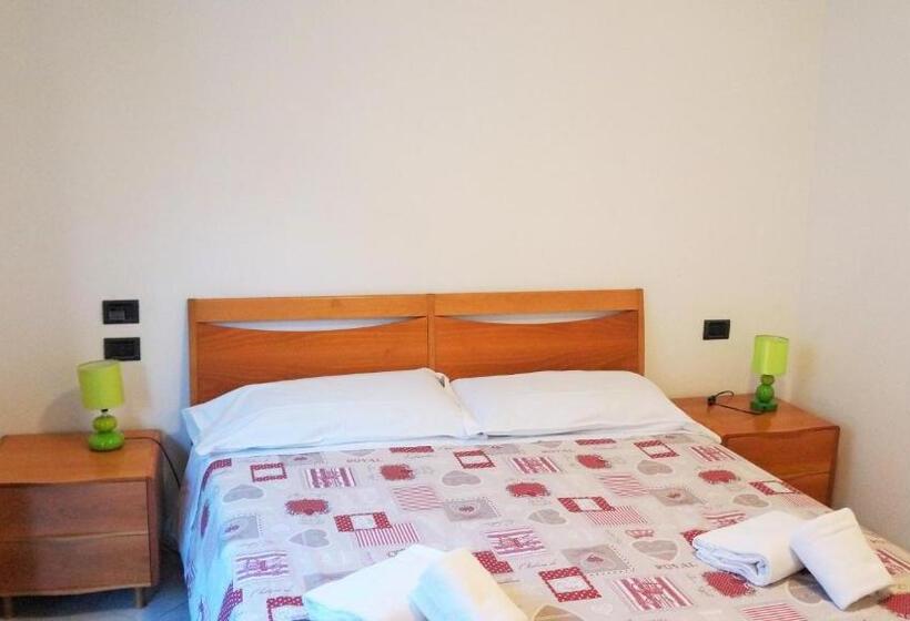 آپارتمان 1 خوابه با بالکن, Caravaggio Apartments