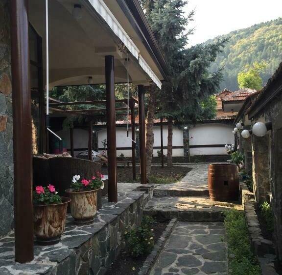 ویلای 1 خوابه, Guest House Mira