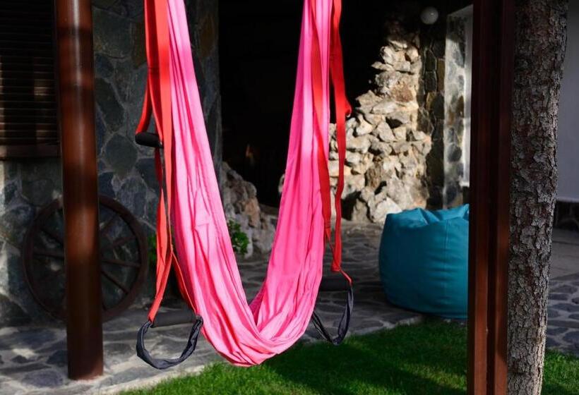 ویلای 1 خوابه, Guest House Mira