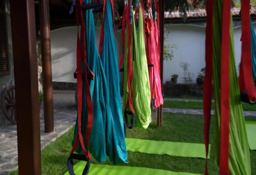 ویلای 1 خوابه, Guest House Mira