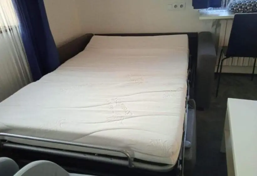 Huoneisto 1 Makuuhuone, Koleje Zamecek