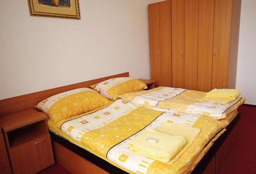 شقة 3 غرف, Koleje Zamecek