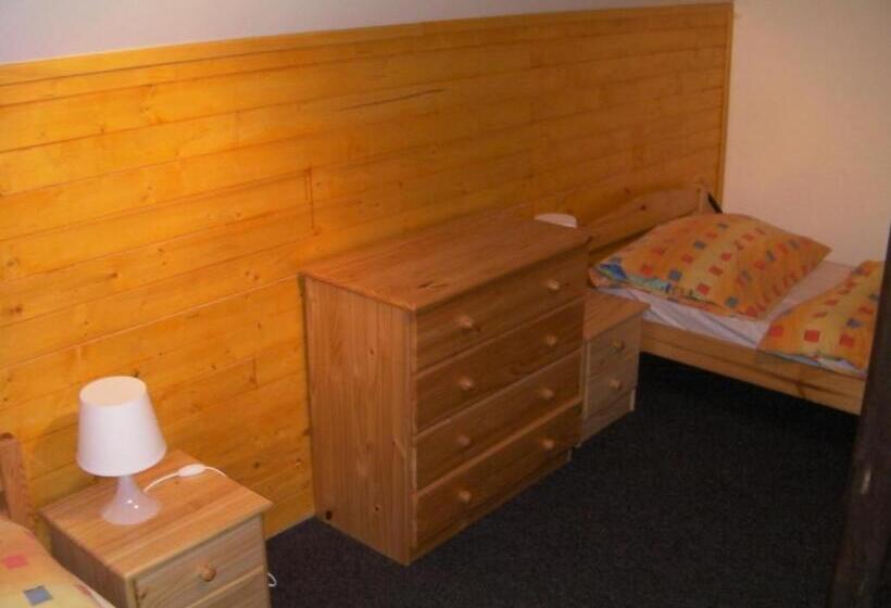 اتاق خانوادگی, Maxova Bouda