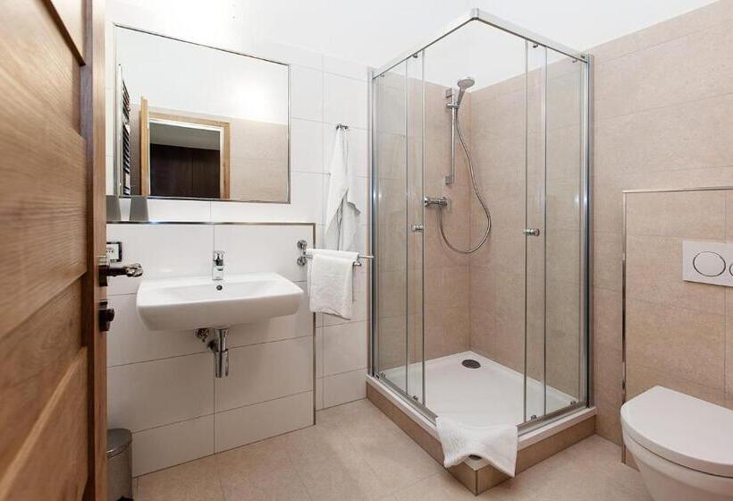 Трехместный Номер Deluxe, Penzion Onyx