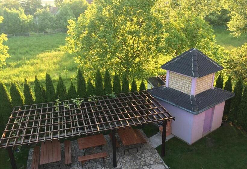 اتاق سوپریور خانوادگی, Vila Madams   Palić Serbia