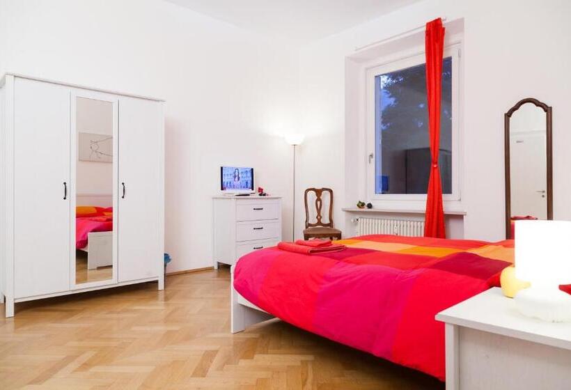 اتاق استاندارد با سرویس بهداشتی مشترک, Villa Anita Rooms