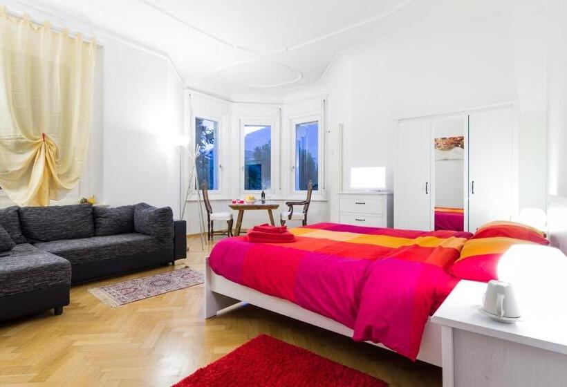 اتاق خانوادگی با سرویس بهداشتی مشترک, Villa Anita Rooms