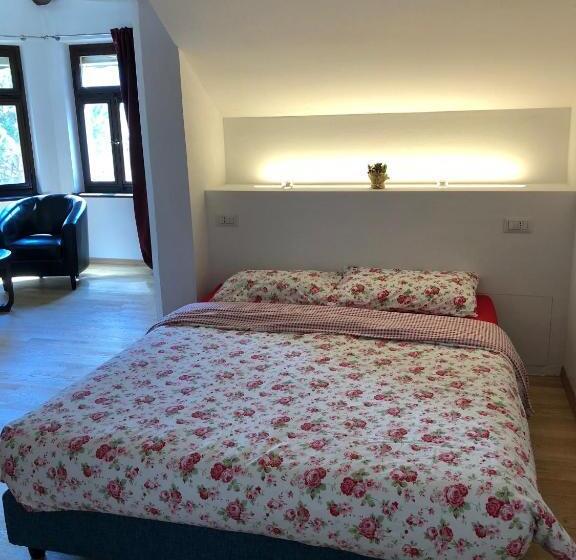 Deluxe Suite King Bed, Villa Anita Rooms